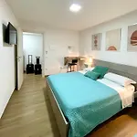 Marygrace Oda ve Kahvaltı 4*